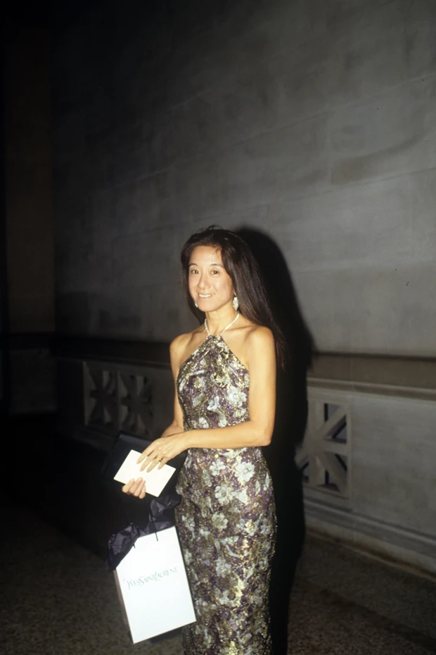 Vera Wang attends the annual Costume Institute gala at the Metropolitan Museum of Art on December 3, 1990 in New York