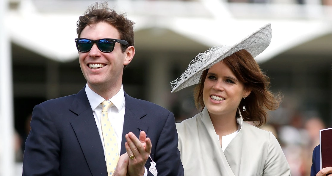 Η πριγκίπισσα Ευγενία φωτογραφίζεται σε προχωρημένη εγκυμοσύνη σε βόλτα της στο Λονδίνο