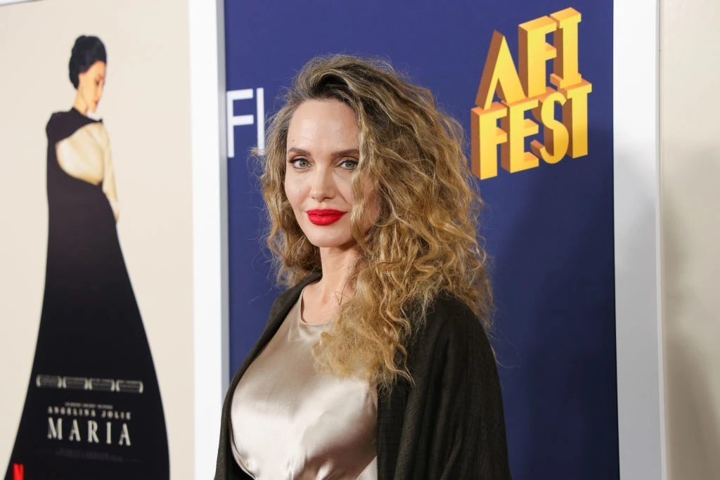 Η αγωγή για το οινοποιείο της Angelina Jolie και του Brad Pitt μόλις πήρε μια απροσδόκητη τροπή