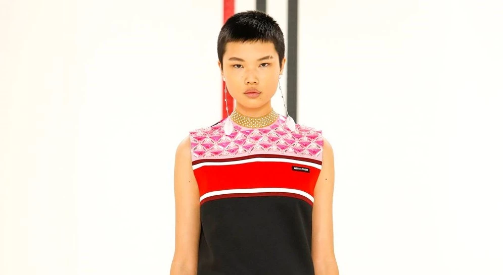 Miu Miu | Λανσάρει upcycled συλλογή από vintage φορέματα