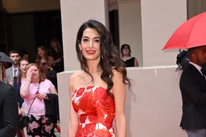 Baria Alamuddin | Η μητέρα της Amal Clooney είναι το πρότυπο της κόρης της -και όχι άδικα