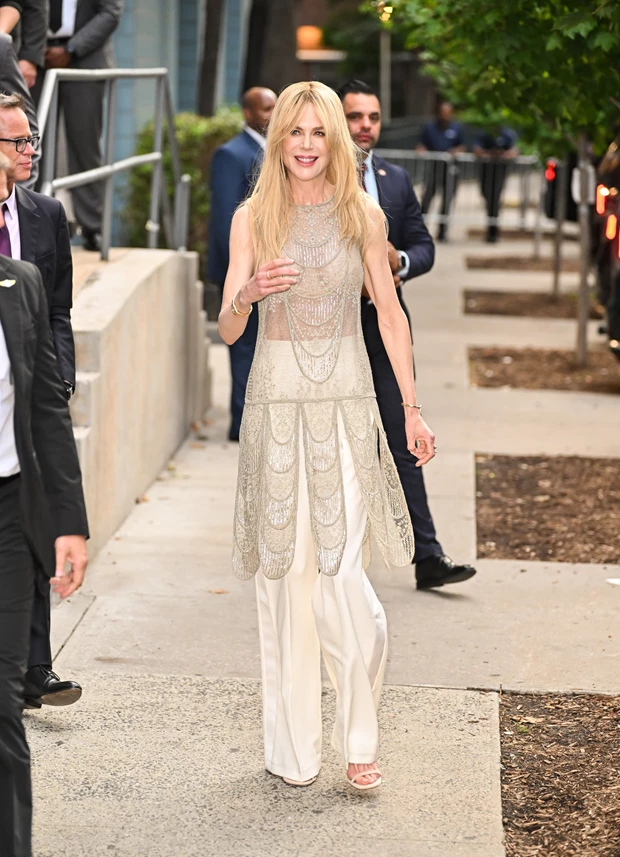 Η Nicole Kidman με haute couture σύνολο Fendi στο κόκκινο χαλί