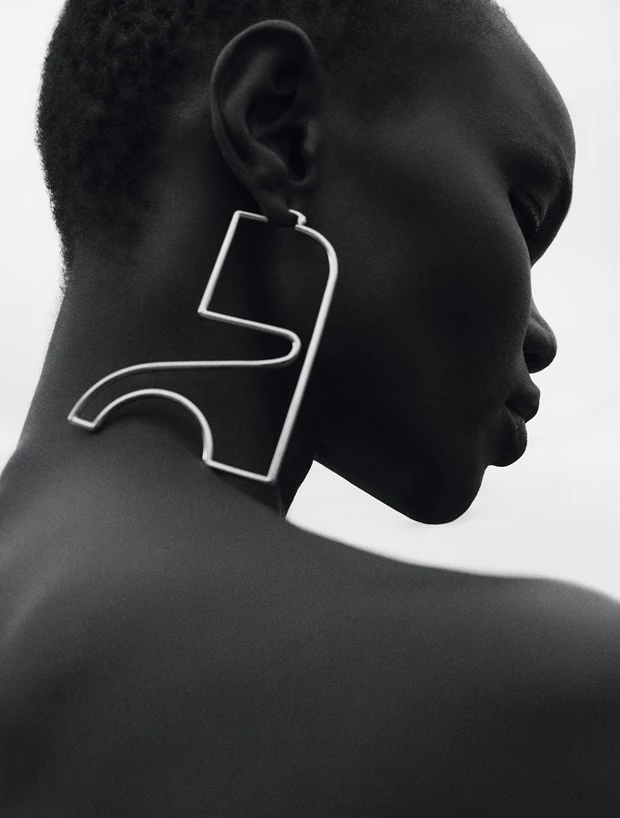 Μόδα On The Road Harper's Bazaar Feb26