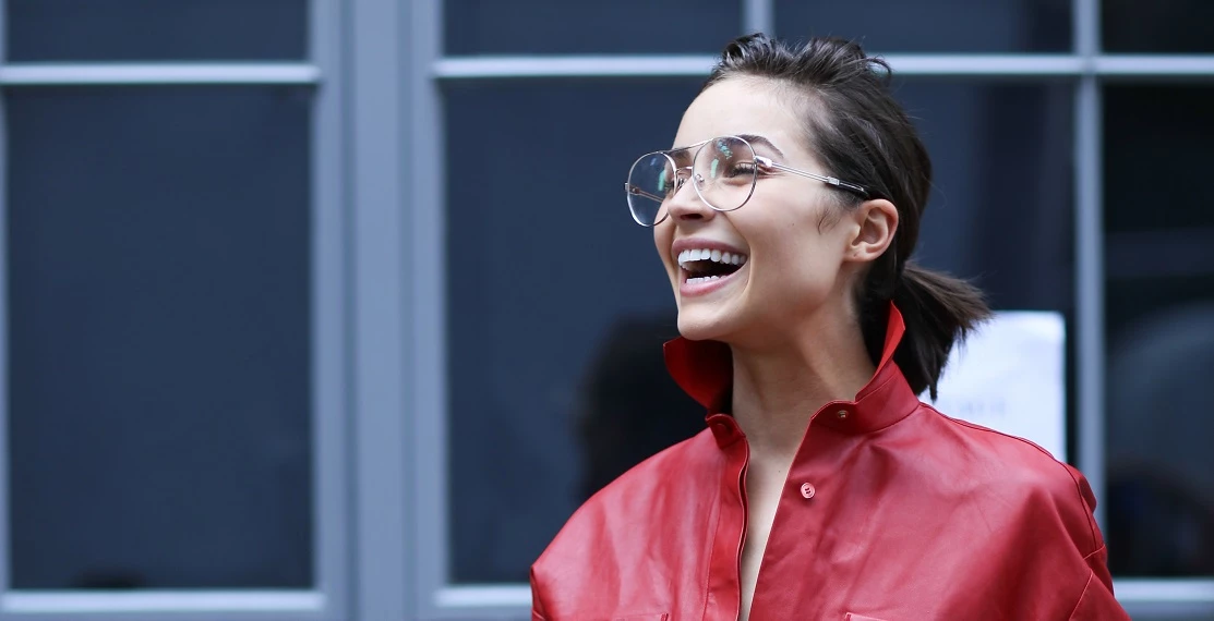 Ο συμβολισμός πίσω από το κόκκινο κραγιόν της βασίλισσας Ελισάβετ