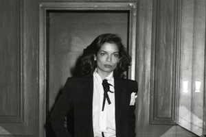 Η ζωή του σχεδιαστή Halston γίνεται σειρά από τον Ryan Murphy