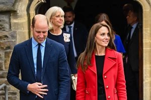 Βασιλιάς Κάρολος –Καμίλα Πάρκερ | H τελετή μνήμης στο Royal Albert Hall με κορυφαία μέλη της βασιλικής οικογένειας