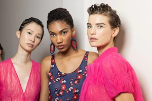 Αυτά είναι τα κραγιόν της άνοιξης σύμφωνα με τους σχεδιαστές