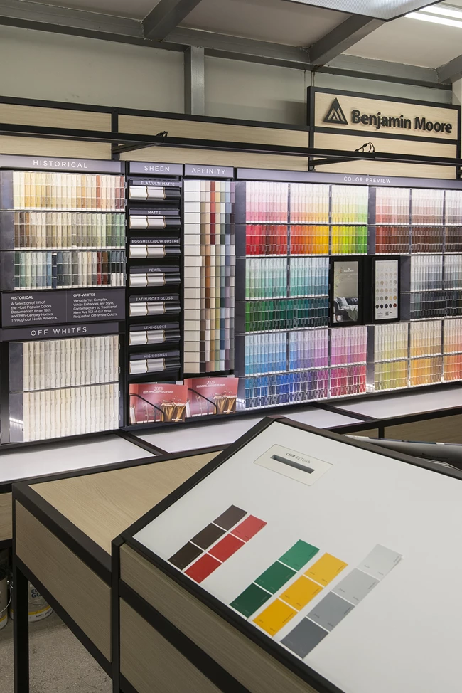 Τα εξωτικά φυτά και το color trend που μετέτρεψαν το καθιστικό μου σε πραγματική όαση