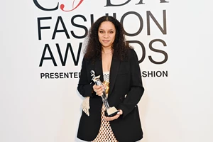 Οι καλύτερες εμφανίσεις από το κόκκινο χαλί των CFDA Awards 2024