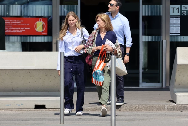 Bασίλισσα Σοφία | Η αφανής καλλονή 20χρονη εγγονή της και ο διάσημος σύντροφός της