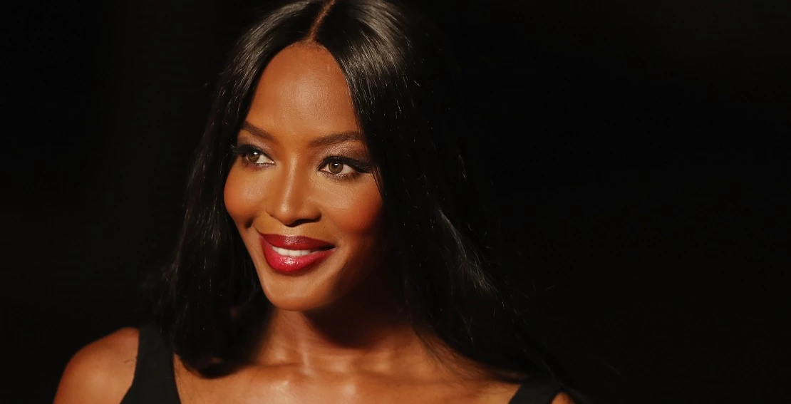 "Δεν κοιτάω πια στον καθρέφτη. Δεν μοιάζω με εμένα" | Η πρώτη συντέντευξη της Linda Evangelista μετά την αποκάλυψη της παραμόρφωσης του σώματός της