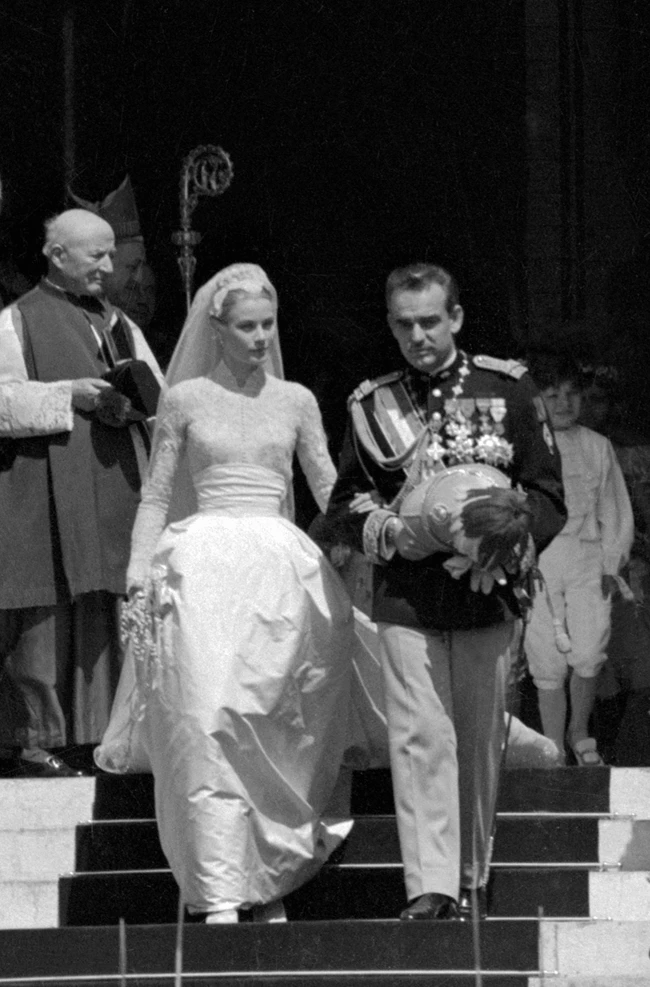 Grace Kelly | H αληθινή ιστορία του νυφικού της