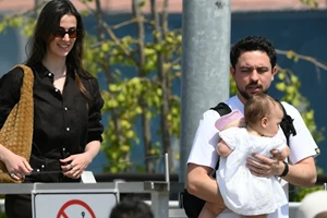 Βασίλισσα Ράνια | Γιατί λείπει η μία κόρη και ο Έλληνας γαμπρός της από τις φωτογραφίες για την 80ή Ημέρα Ανεξαρτησίας της Ιορδανίας;