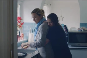 "Ρωτούσαν τον ατζέντη μου για τα κιλά μου" | Η Kate Winslet αποκάλυψε τις δυσκολίες που αντιμετώπιζε ως νεαρή ηθοποιός