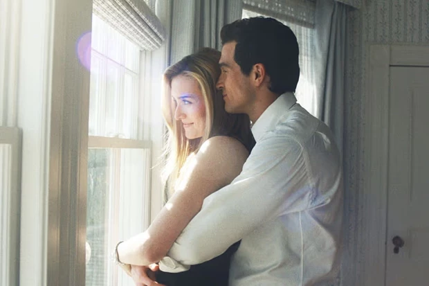 TV Series Review | Είδαμε το Love Story του John F. Kennedy Jr. και της Carolyn Bessette, την πιο viral σειρά των ημερών