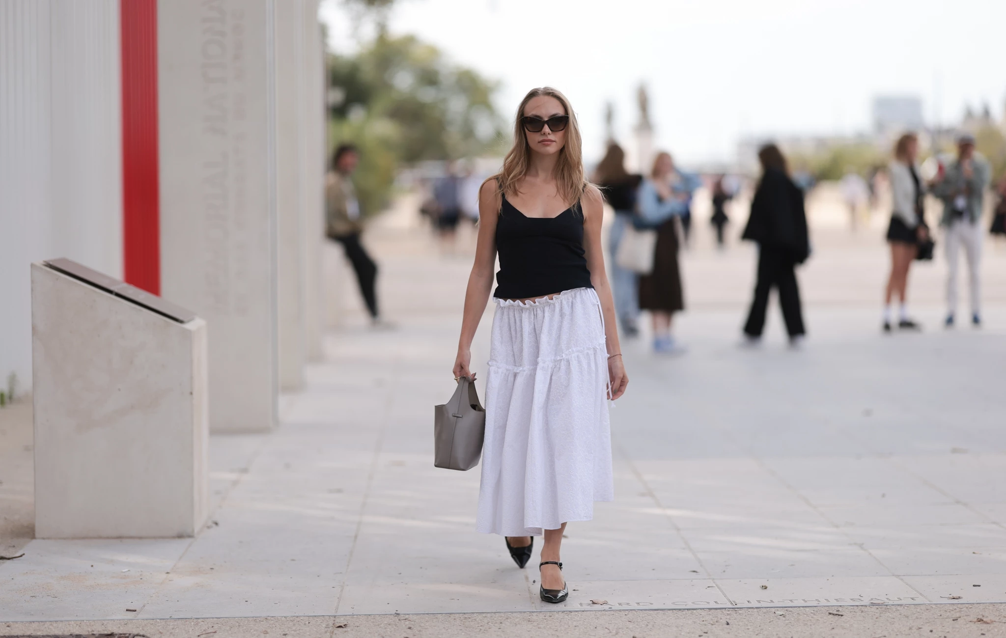 Τα κομψά κομμάτια που θα φοράτε κάθε καλοκαίρι