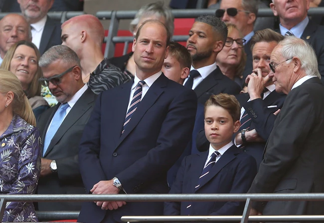 Πρίγκιπας William | Η δημόσια εμφάνιση με τον γιο του, πρίγκιπα George