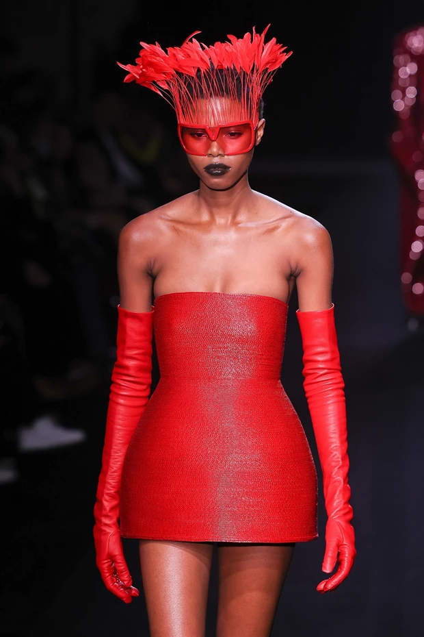 Valentino Le Club Couture