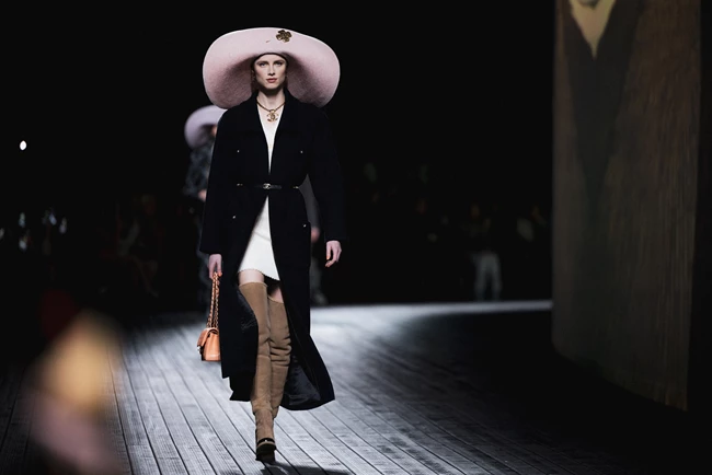 Η Chanel FW 2024/25 είναι ένας φόρος τιμής στην Deauville