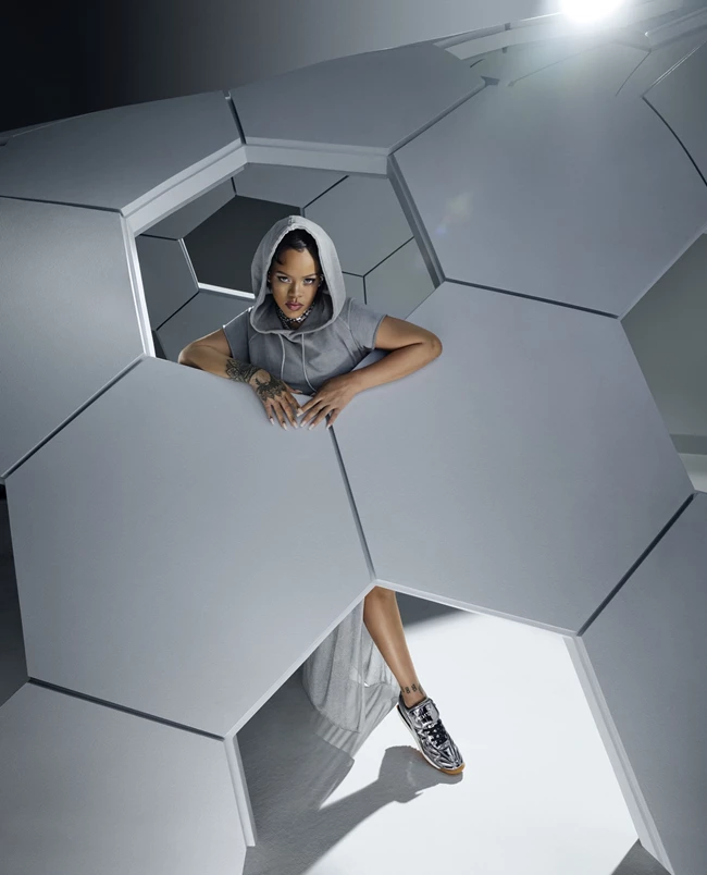 H Rihanna και η Puma παρουσιάζουν το Avanti