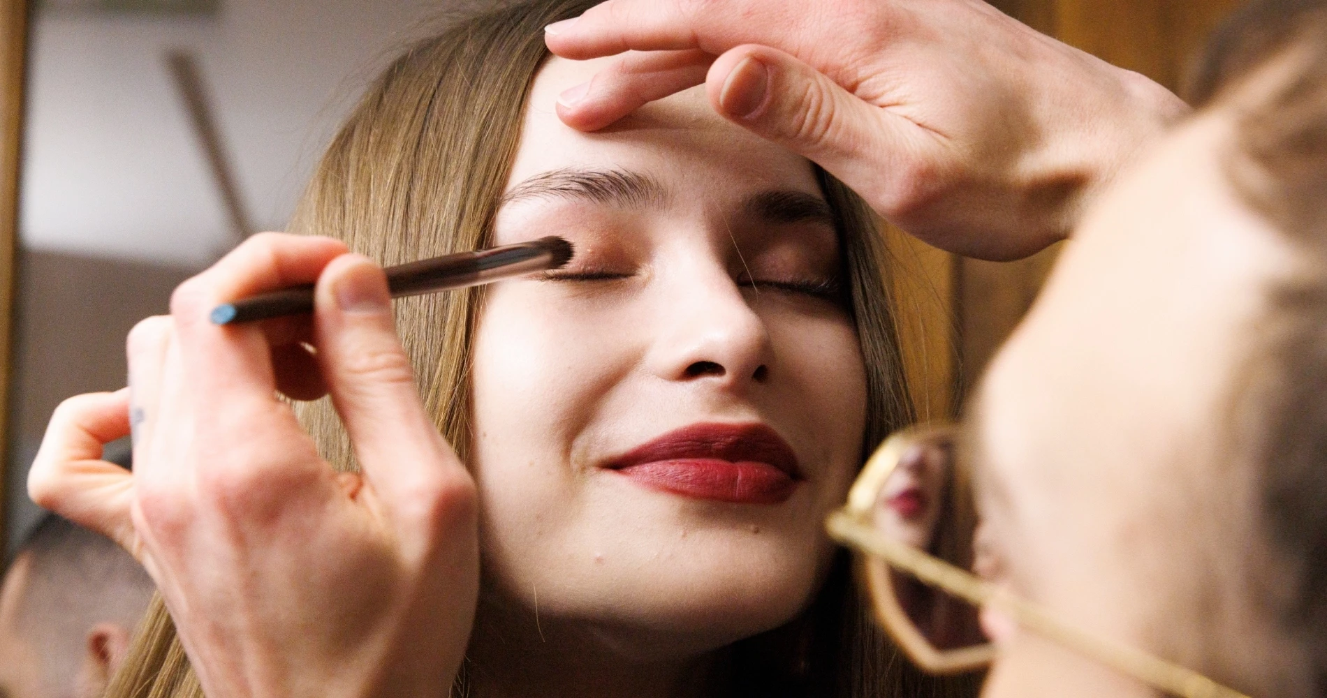 Red Lip Galore | Πώς θα επιλέξετε τη σωστή απόχρωση κόκκινου κραγιόν για τα χείλη σας