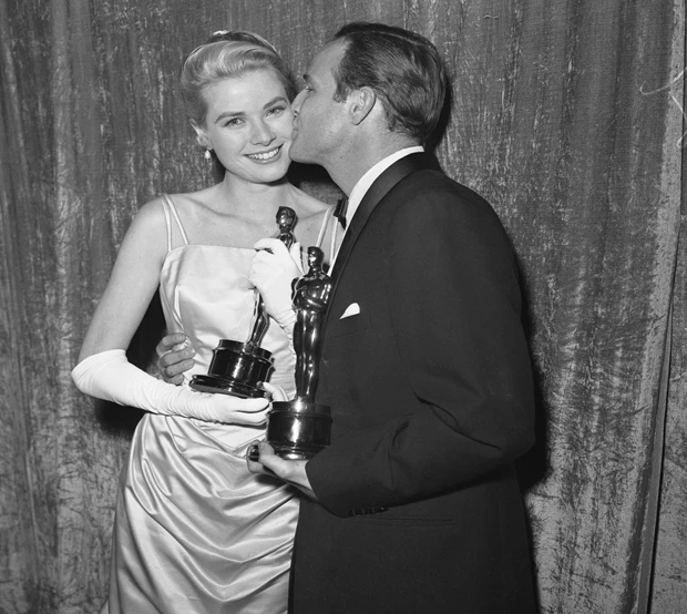 Grace Kelly | Τo Όσκαρ που κέρδισε πριν γίνει πριγκίπισσα του Μονακό