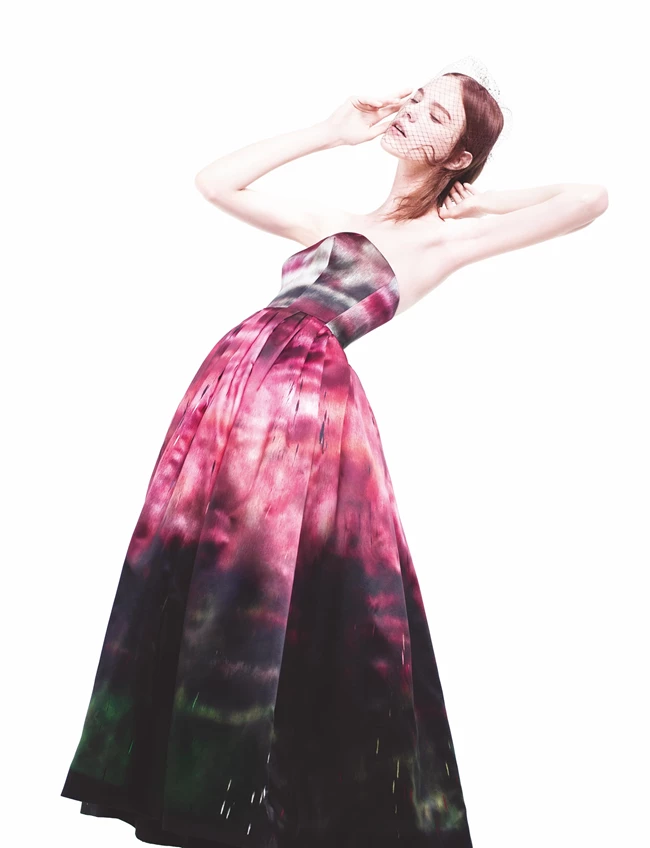 Dior By Raf Simons | Η πολυτελής έκδοση που αναδεικνύει την προσφορά του σχεδιαστή στον οίκο μόδας