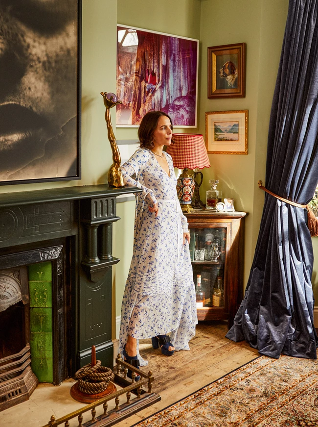 Her Style |  Το σπίτι της σχεδιάστριας κοσμημάτων Jessica McCormack είναι μια ωδή στα χρώματα