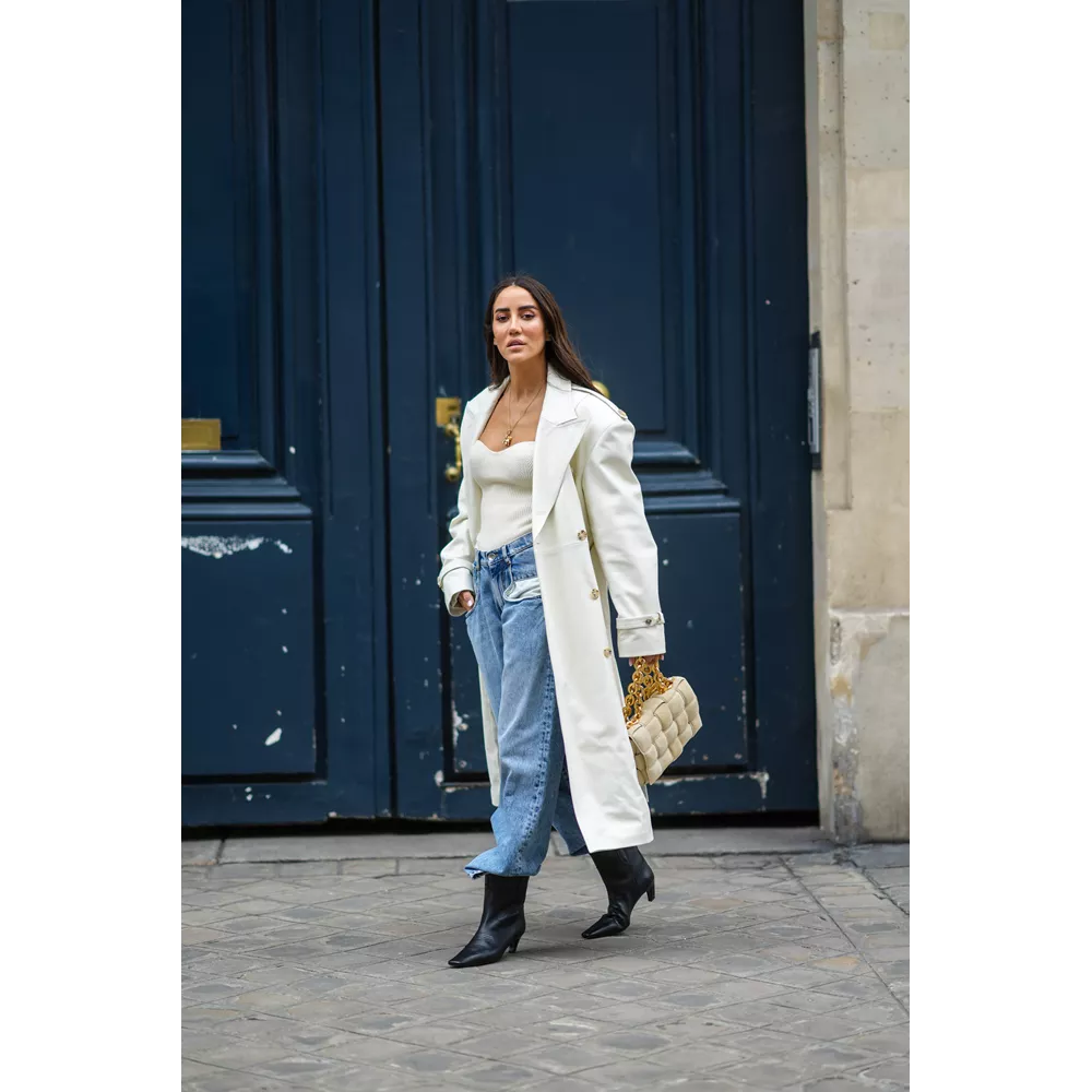 Jeans μέσα από τα μποτάκια