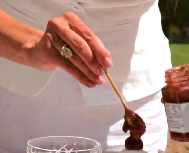 Smart ring Meghan Markle