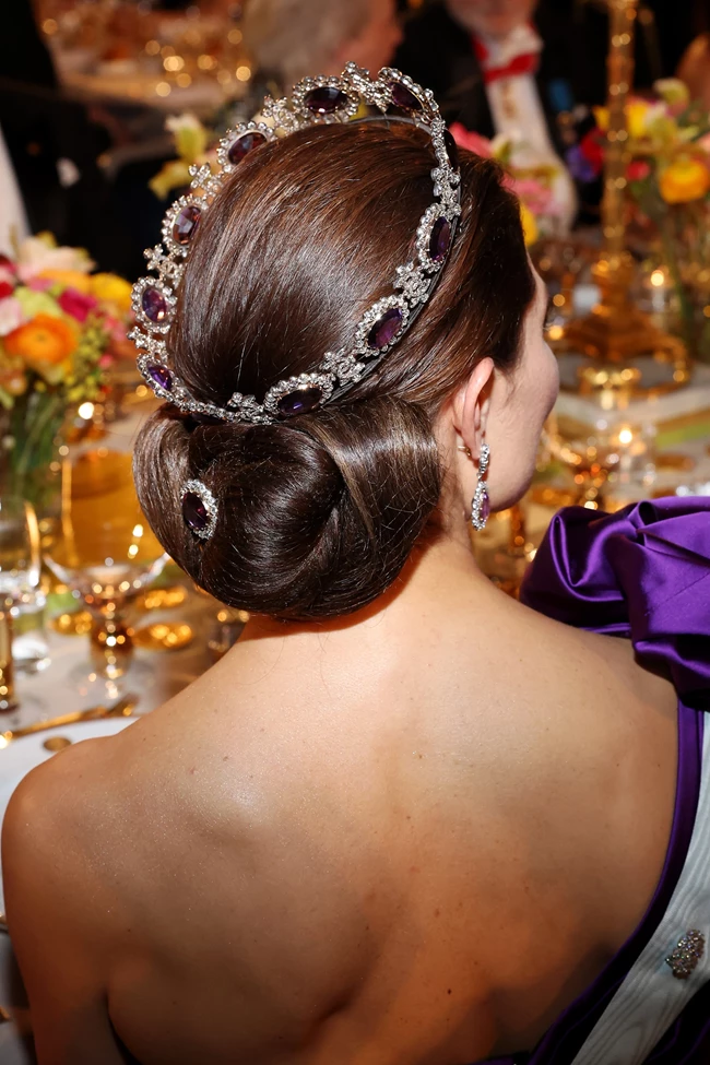 Πριγκίπισσα Victoria | Η εντυπωσιακή τιάρα που επέλεξε στα βραβεία Νόμπελ