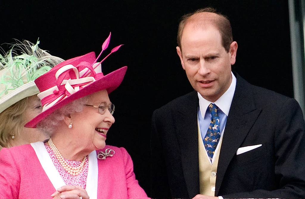 Ο πόνος της βασίλισσας Ελισάβετ σε περίπτωση που ο πρίγκιπας Harry χάσει την τελευταία μεγάλη γιορτή της