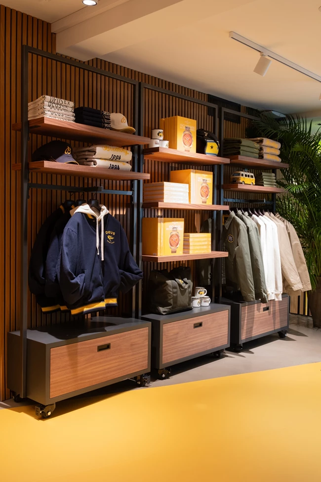 Breitling pop up museum