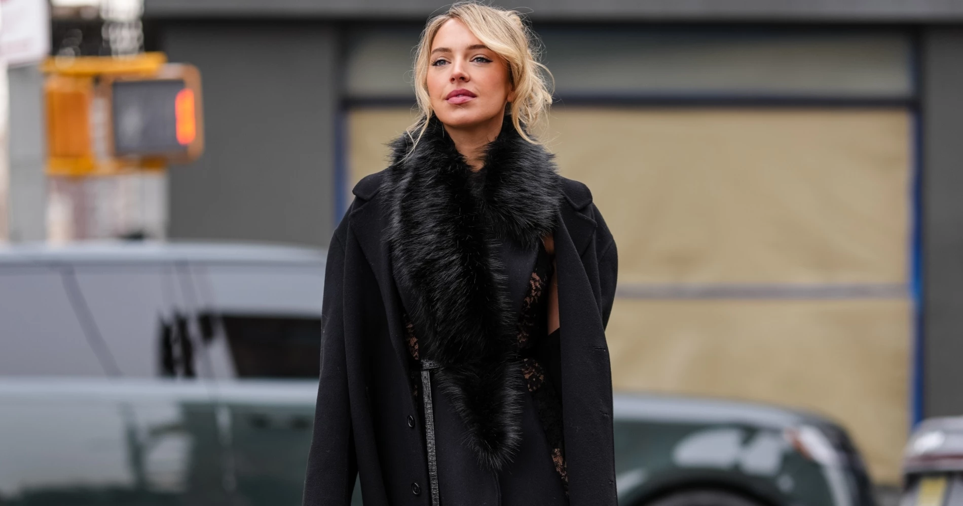 Το ένα παλτό που χρειάζεται να έχετε στην γκαρνταρόμπα σας για το 2026