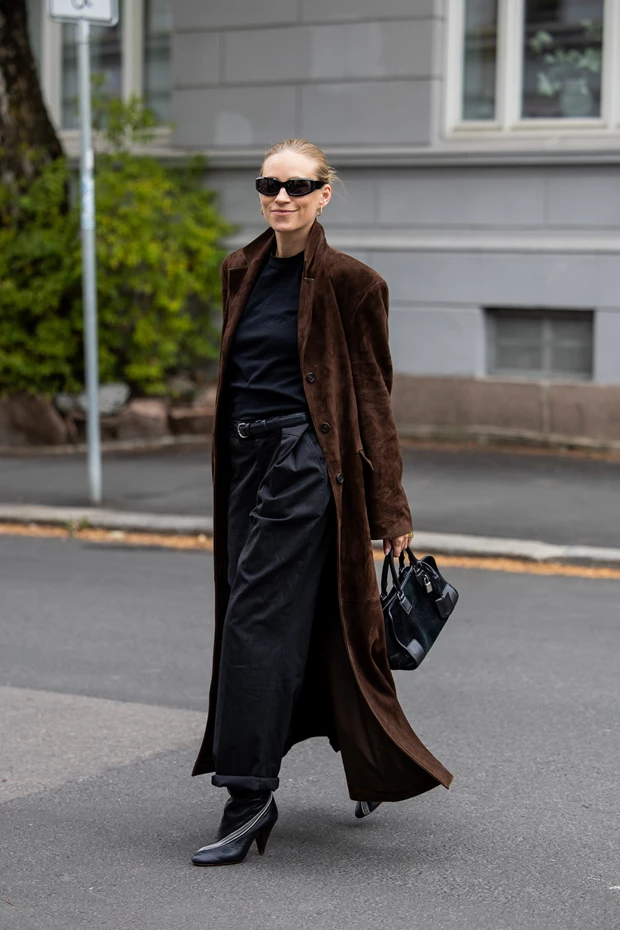 μαύρο παντελόνι street style