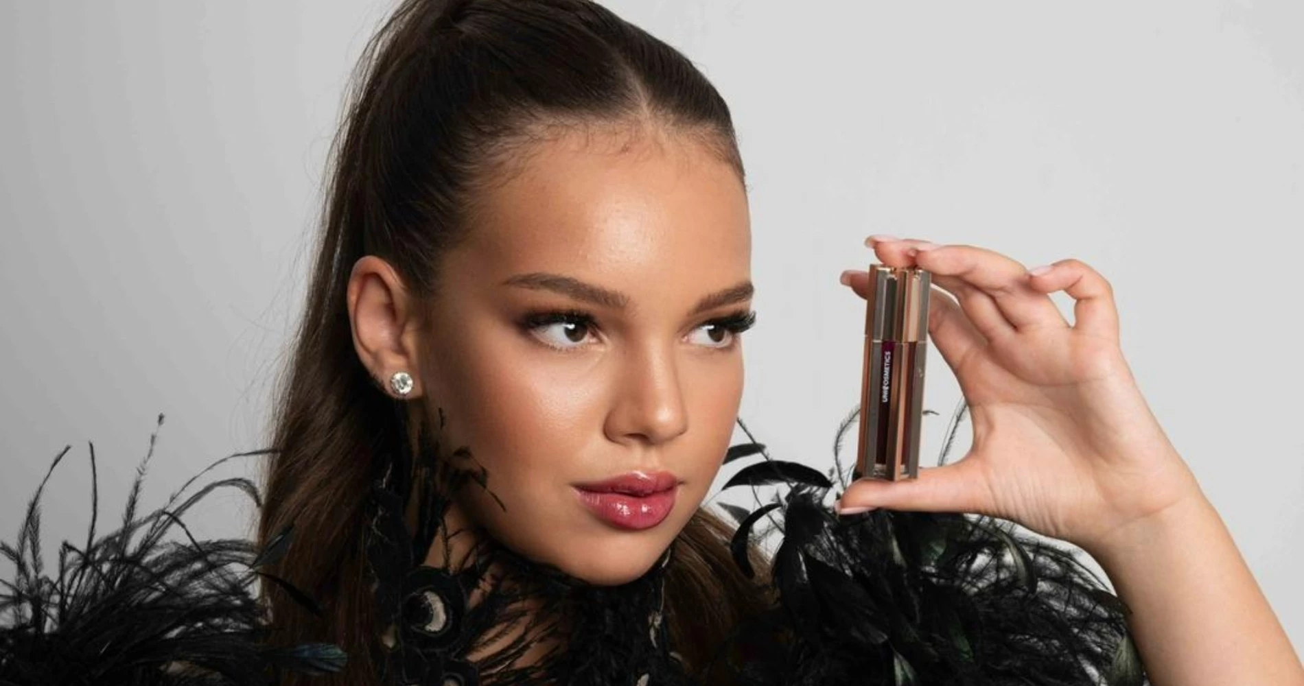 Το ολοκαίνουριο makeup brand που θα λατρέψει η Gen Z είναι δημιουργία μιας ταλαντούχας δεκαεξάχρονης