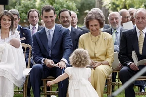 Βασίλισσα Mary της Δανίας | Με διαχρονικό κοστούμι Max Mara σε επίσημη εμφάνιση