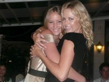 Jennfer Lawrence Charlize Theron