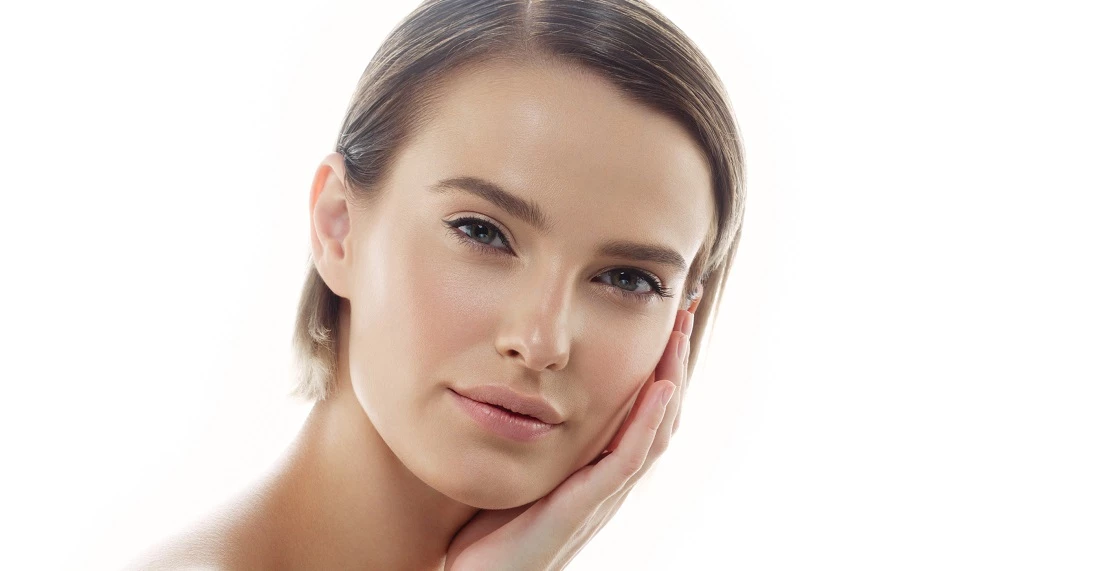 Baby Soft | 7 προϊόντα που θα σας χαρίσουν την πιο απαλή και λαμπερή επιδερμίδα που είχατε ποτέ