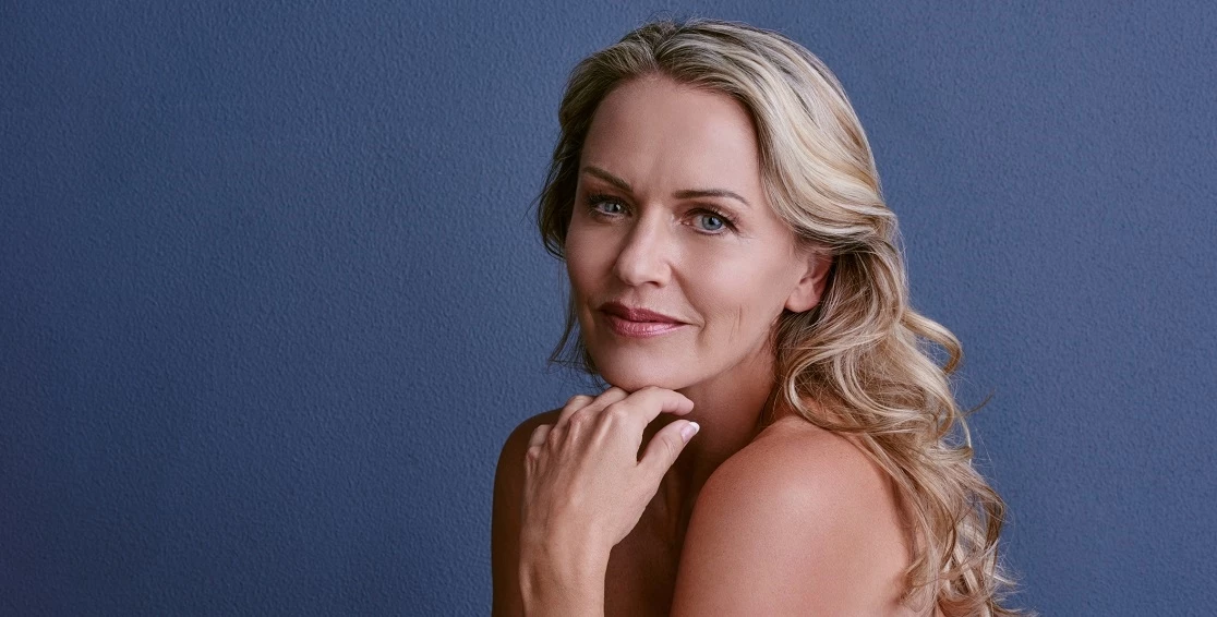 Τα αντιγηραντικά έλαια προσώπου που πρέπει σίγουρα να δοκιμάσετε μετά τα 60