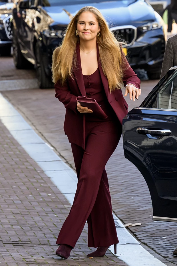 Amalia της Ολλανδίας | Solo επίσημη επίσκεψη στο Άμστερνταμ για την κόρη της βασίλισσας Maxima