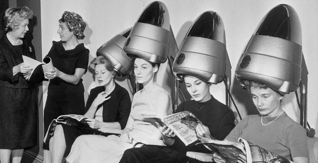 5 hairstyling λάθη που σας κάνουν να δείχνετε μεγαλύτερη από την ηλικία σας