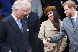 Η νέα ανησυχία του βασιλιά Καρόλου | Aποκαλύφθηκαν τα ποσοστά της δημοτικότητάς του