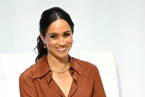 Η εξομολόγηση της Meghan Markle για την "άβολη" στιγμή της στο μάθημα γιόγκα