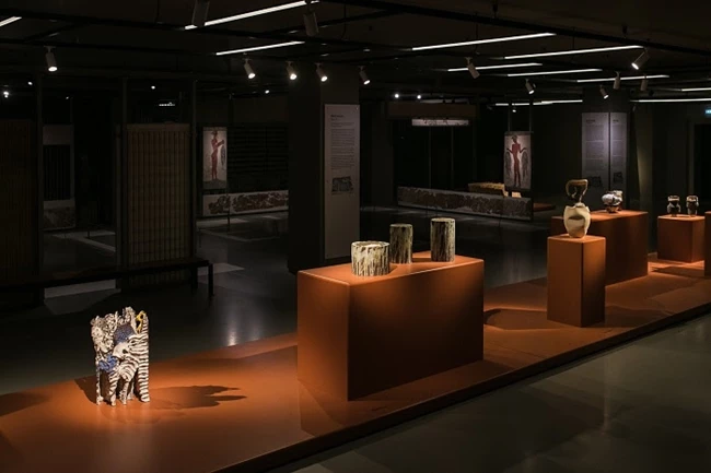 εκθέσεις νησιά