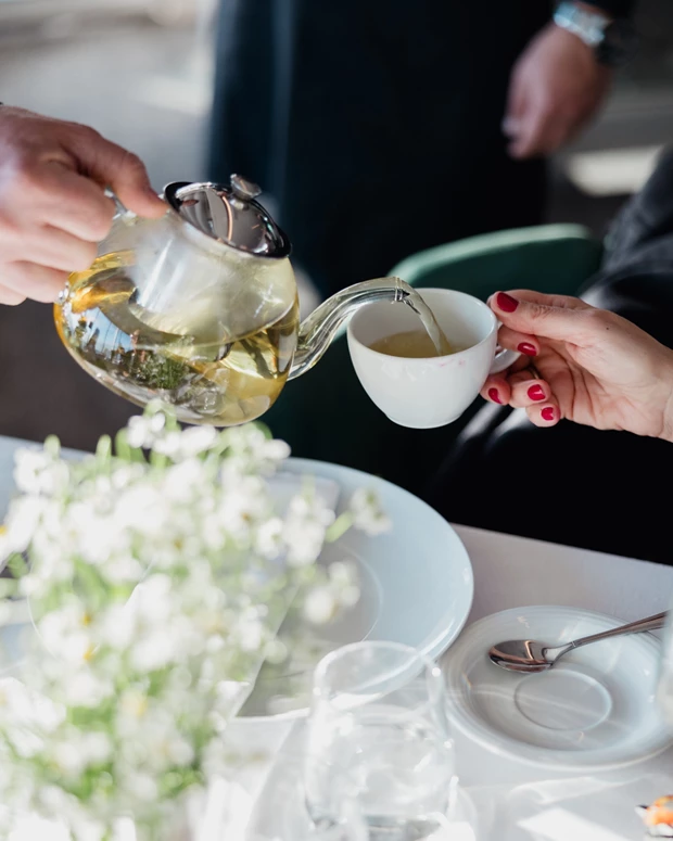 Afternoon tea | Δύο νέα ραντεβού για απογευματινό τσάι σε πολυτελείς διευθύνσεις της πόλης