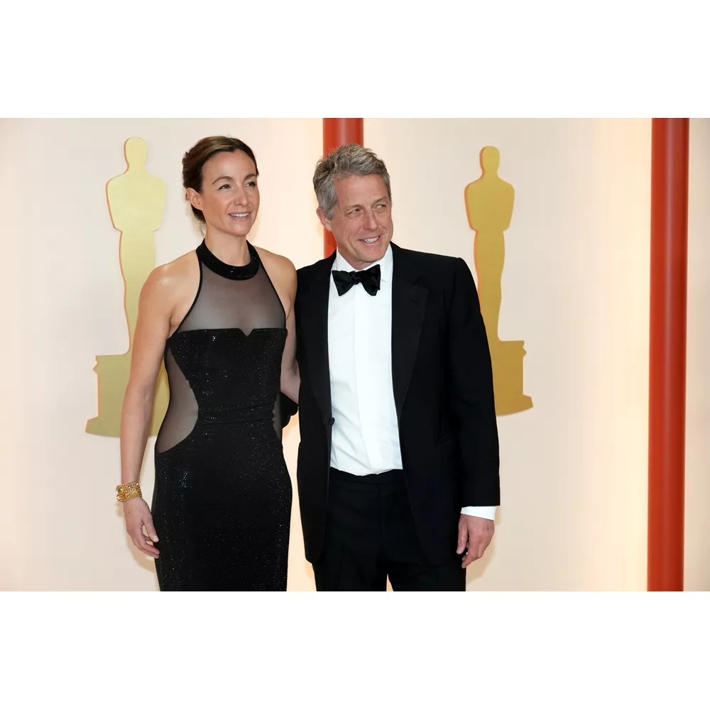 Hugh Grant - Anna Eberstein