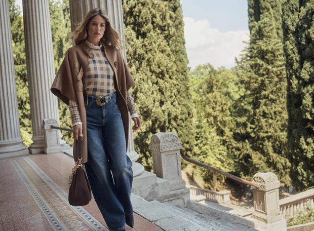 Φθινόπωρο 2025 | Η καμπάνια της Twinset με πρωταγωνίστρια την Doutzen Kroes