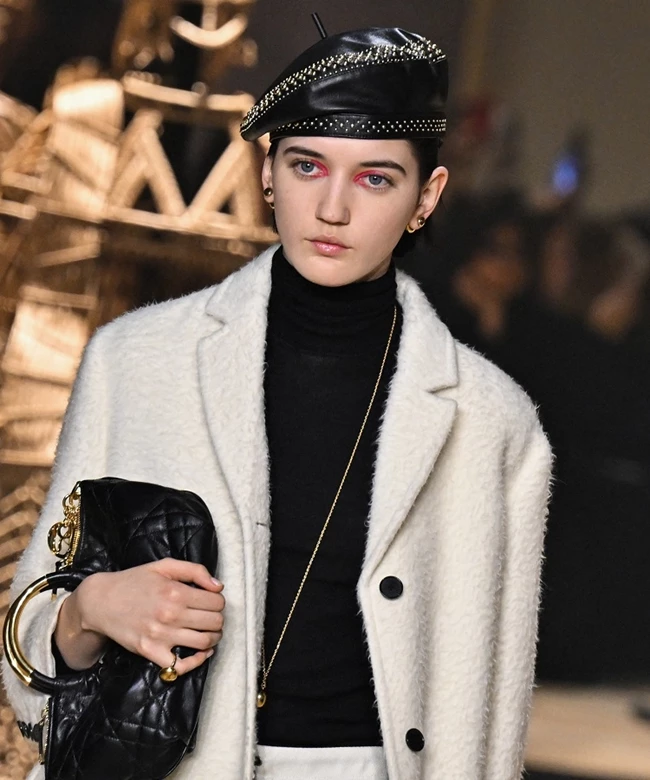 Fashion Month Debriefing | Τα χρώματα που θα κυριαρχήσουν στο μακιγιάζ της επόμενης σεζόν