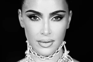 Η σχέση της Kim Kardashian με τον Lewis Hamilton έγινε Instagram-official